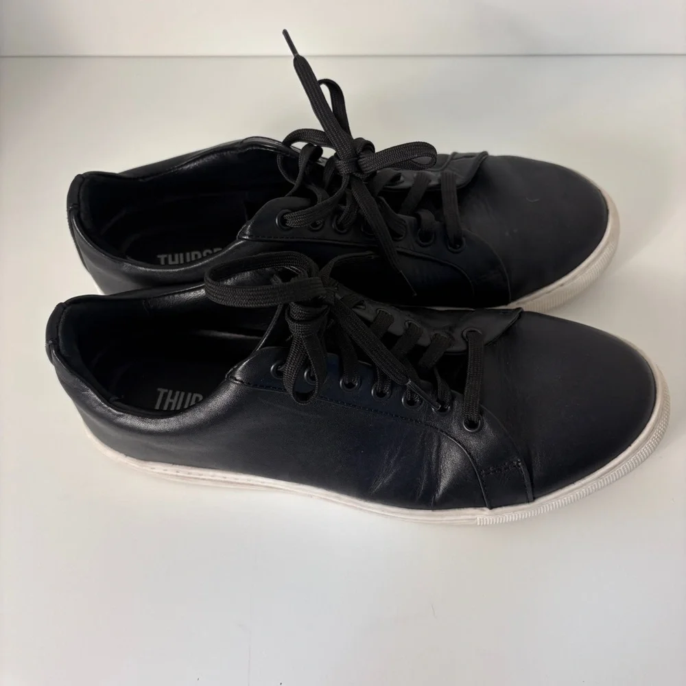 Thursday Black Leather Low-Top Lace-Up Sneakers Classic Women Travel